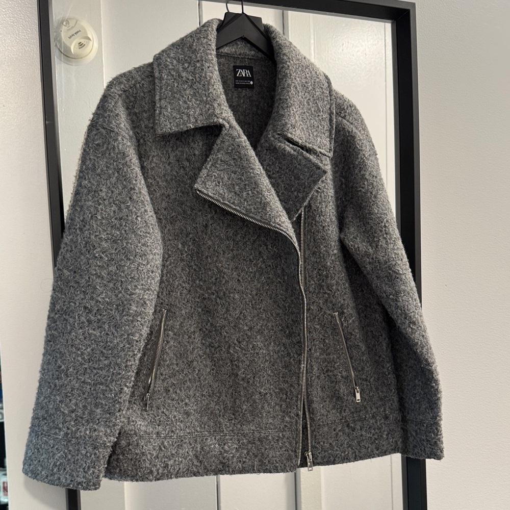Zara Women's Gray Teddy Jacket